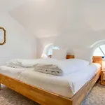 Lejlighed Eg Mitte Id 182