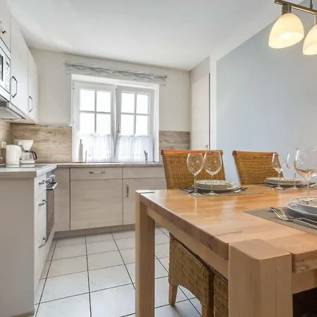 Wohnung-eg-mitte-id-182 Apartment *